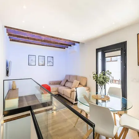 Modern Balcony House - Solarium Terrace - Parking Apartment