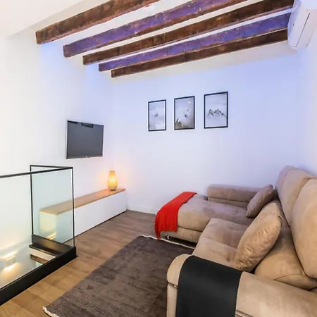 Modern Balcony House - Solarium Terrace - Parking Apartamento
